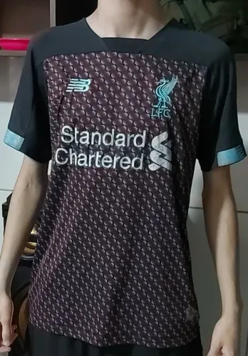 Camiseta Liverpool P, importada original