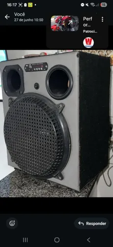 Caixa de som com Bluetooth