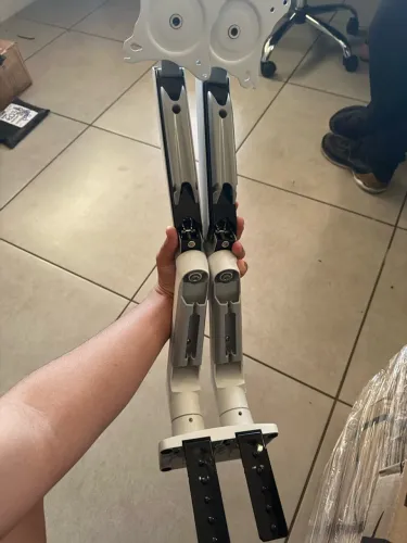 Suporte articulado  para 2  monitor 