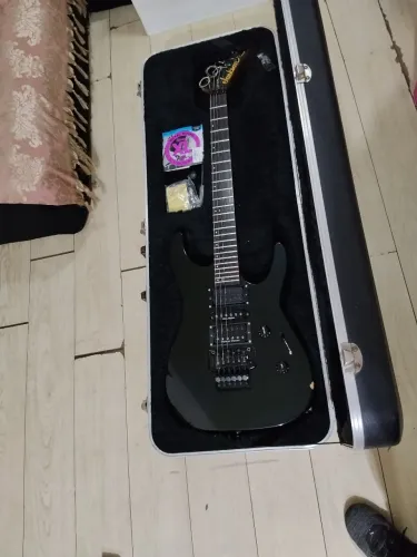 Guitarra Jackson JDR-94 Concept com Captação Seymour Duncan, DiMarzio e Malagoli