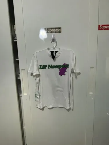Camiseta Vlone Branca - Tamanho M - Usada