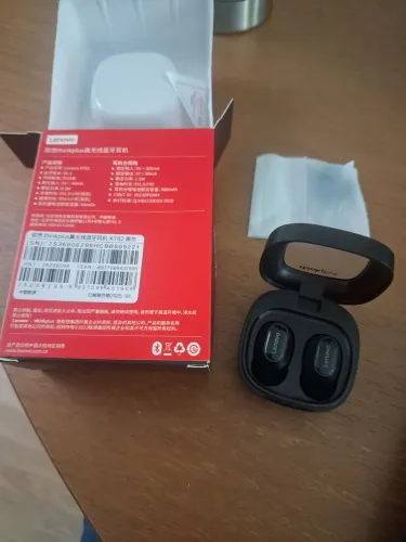 Fone Lenovo XT62 TWS intra-auricular, bateria 5hs - novo.