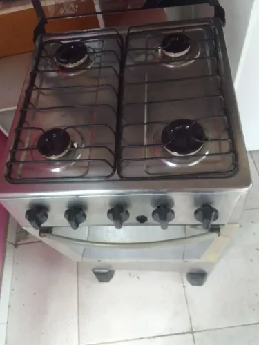 Fogao 4 bocas semi novo todo revisado