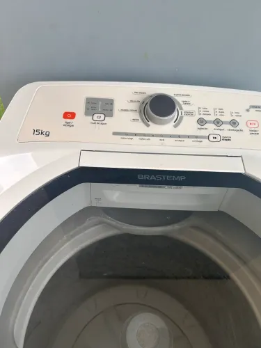 Vendo máquina de lavar roupa 15kg Brastemp.