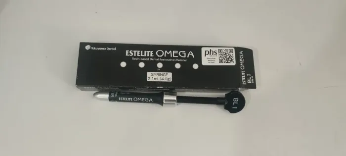 Vendo resina Estelite BL1