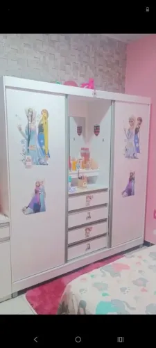 Vendo guarda roupa 3 meses de comprado