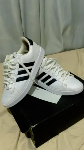 Sapato da Dida original foi comprado na adidas do Shopping Recife tamanho 39