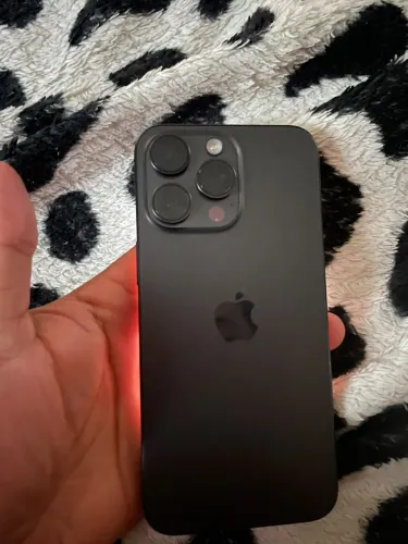 Vendo iPhone 15 pro max 256gb