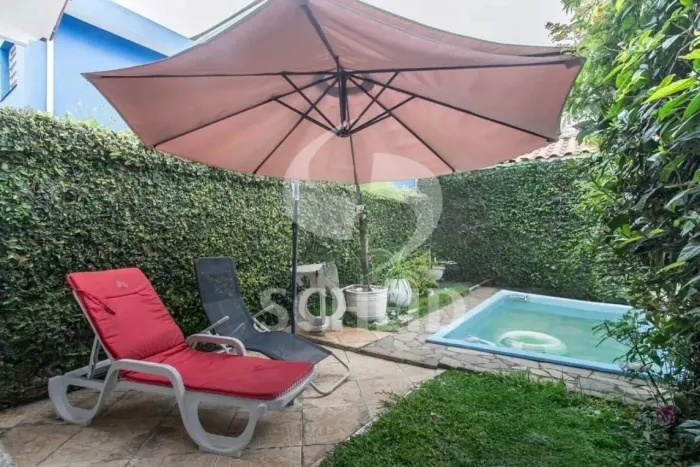 Casa de Vila à venda, Cambuci, 5 quartos, 2 suítes, 5 vagas, 218m².