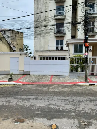 Imóvel para venda possui 52 metros quadrados com 2 quartos em Antônio Bezerra - Fortaleza 