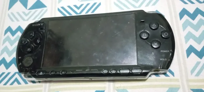 **Baixei** Psp 3001 para peças, sem teste (no estado)