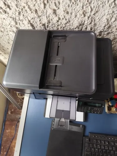 VENDO IMPRESSORA A LASER, MULTI FUNCOES, SACANER E XEROX