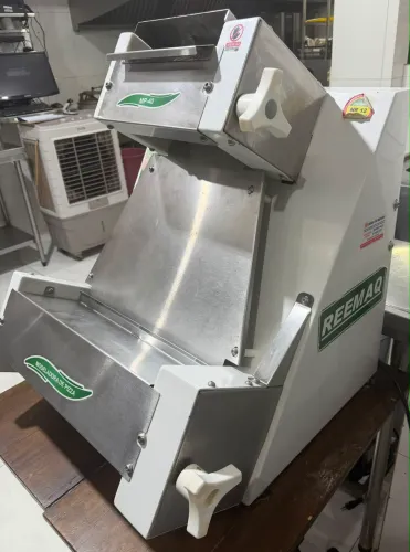 Modeladora de Pizza Reemaq MP-40