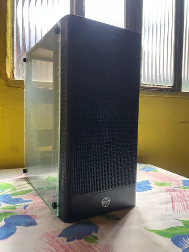 Gabinete TGT mini- tower