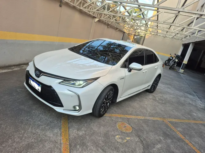 Toyota Corolla Altis Prem. Hybrid 1.8 Flex AUT 2024