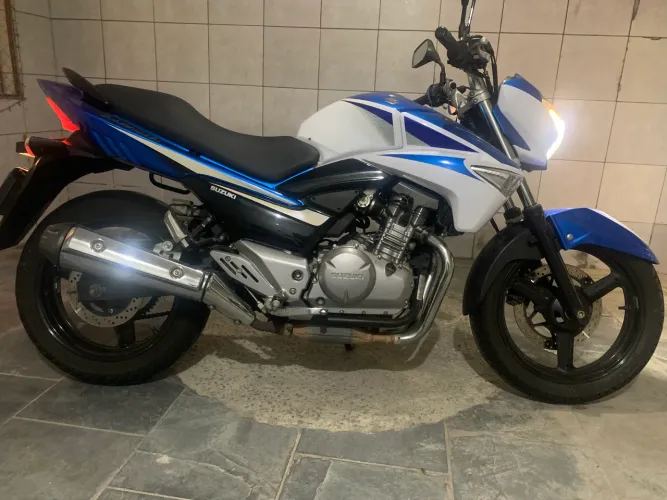 Suzuki Inazuma 250cc 2016/2016 - Excelente Estado!