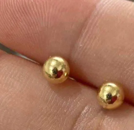 Brinco de bola 18 k ouro