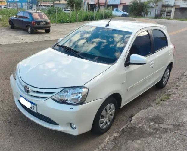 Toyota Etios XS 1.5 Flex 16V 5P Aut. 2017