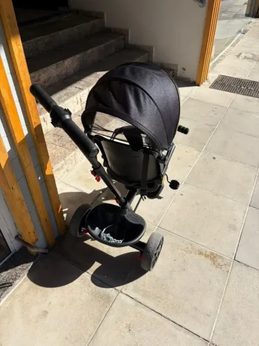 Triciclo infantil