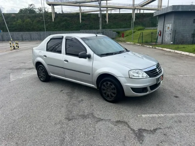 Renault Logan Authentique Hi-flex 1.0 16V 4P 2011