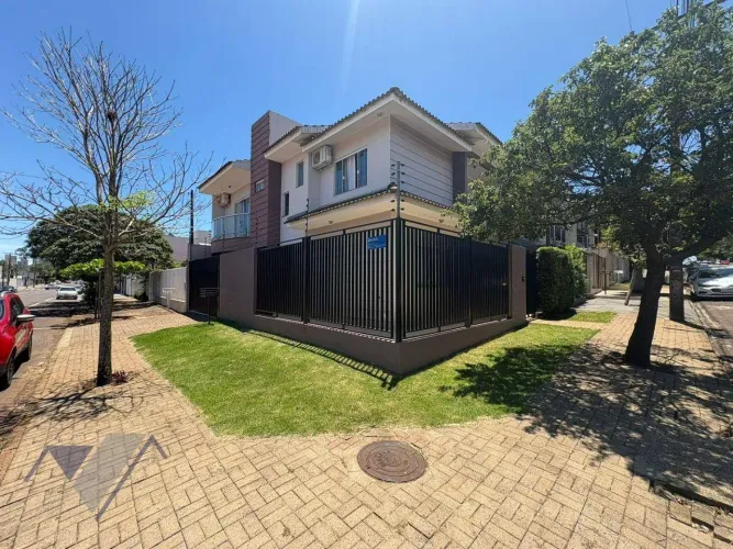 Sobrado com 4 dormitórios para alugar, 169 m² por R$ 5.000,00/mês - Parque São Paulo - Cas