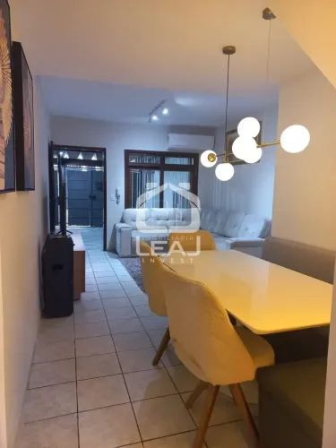 Sobrado mobiliado de 90m² para locação no Jardim Germânia com 2 quartos e 1 vaga de garage