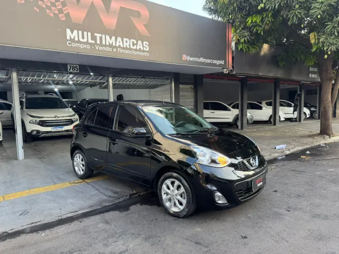 Nissan March SV 1.0 12V Flex 5P 2016