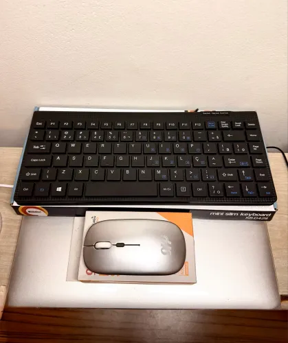 Teclado e mouse slim com caixa P/ pc e notebook 