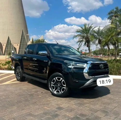 Toyota Hilux CD SRX 4X4 2.8 TDI 16V Diesel Aut. 2021