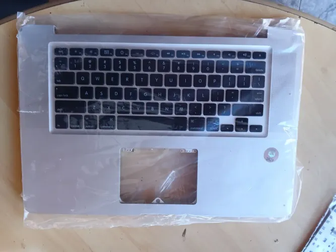 Tampa base com teclado Mack PRO A1286