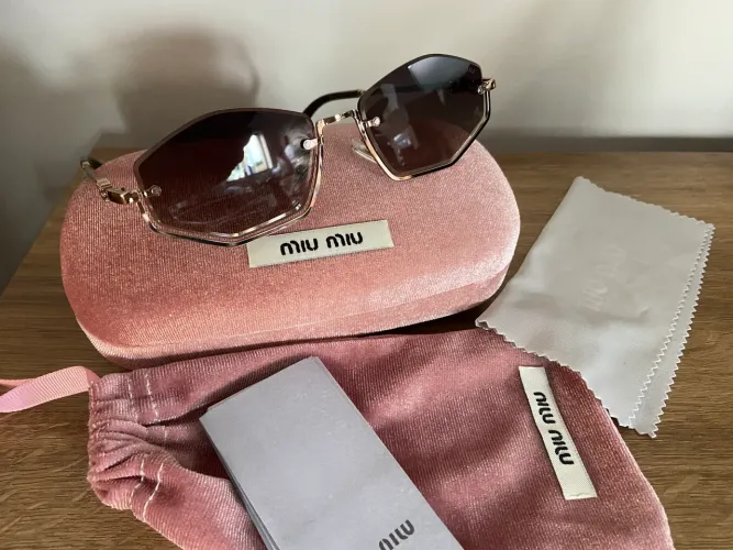 Oculos miu miu