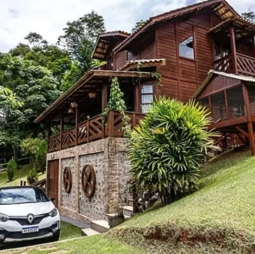 Casa no Cond. Recanto do Colibris 05 qts/3 stes - Marechal Floriano