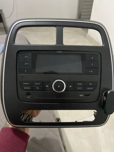Rádio original Kwid zen com moldura