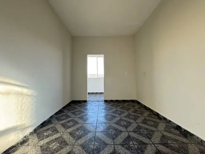 Casa para aluguel - Olaria, 2 quartos - Belo Horizonte