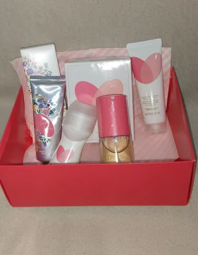 Kit Lov U Avon