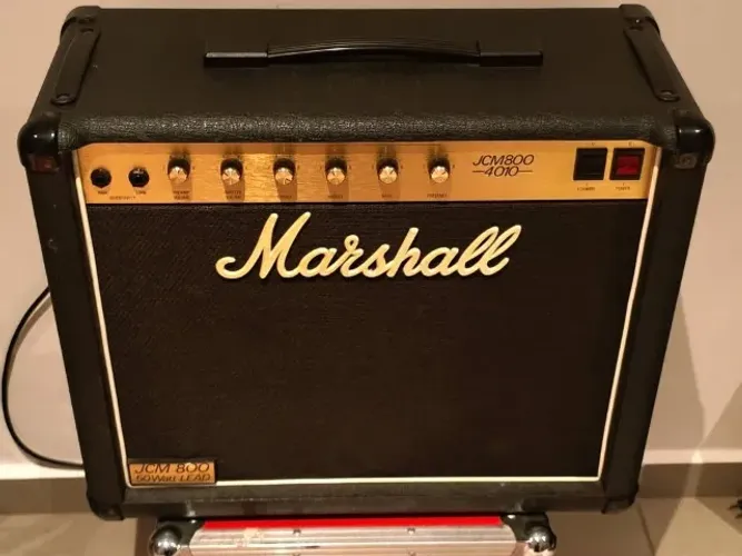 Amplificador Marshall Jcm800 4010 50W LEAD 1982 Made in England ( o lendário )
