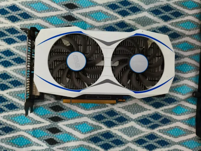 GTX 1050 2 GB ASUS (LEIA A DESCRIÇÃO)