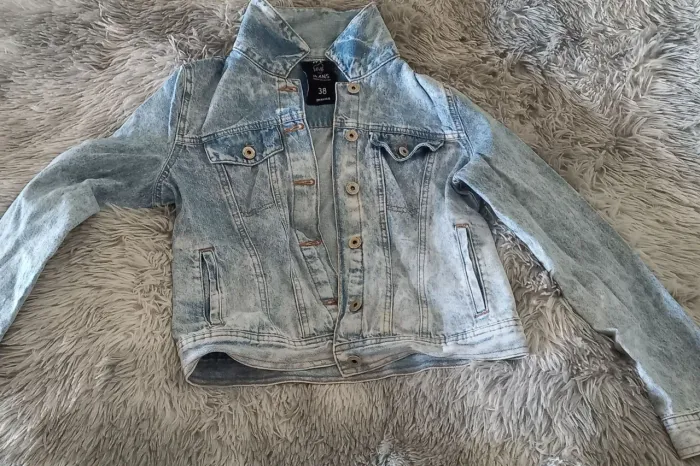 Jaqueta jeans feminina Marisa 