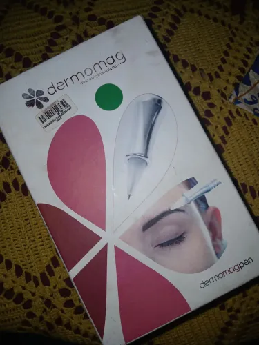 Aparelhos de estética e designer de sobrancelhas 