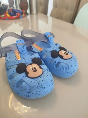 Sandália Mickey Número 25