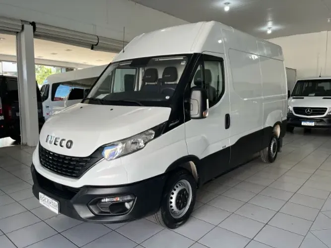 Iveco Daily Furgão 30-130 2.3 10,8m³(die)(e5) 2022