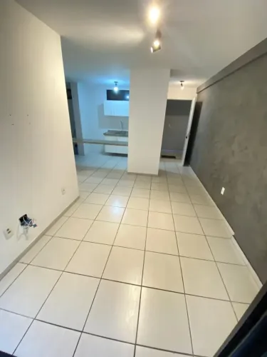 Apartamento 2/4 com fixos na ponta verde.Próximo a praia!