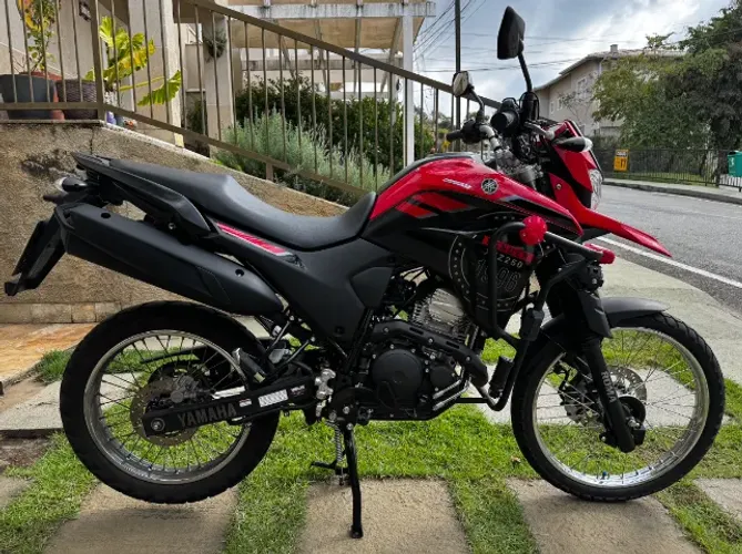 Yamaha XTZ 250 Lander BlueFlex IMPECÁVEL