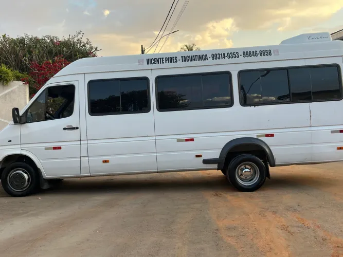 Mercedes-Benz Sprinter 413 Van Luxo 2.2 16 E 20L Dies 2011