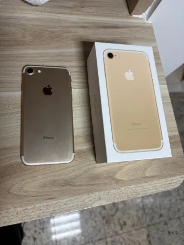 iPhone7 32GB na caixa e com NF