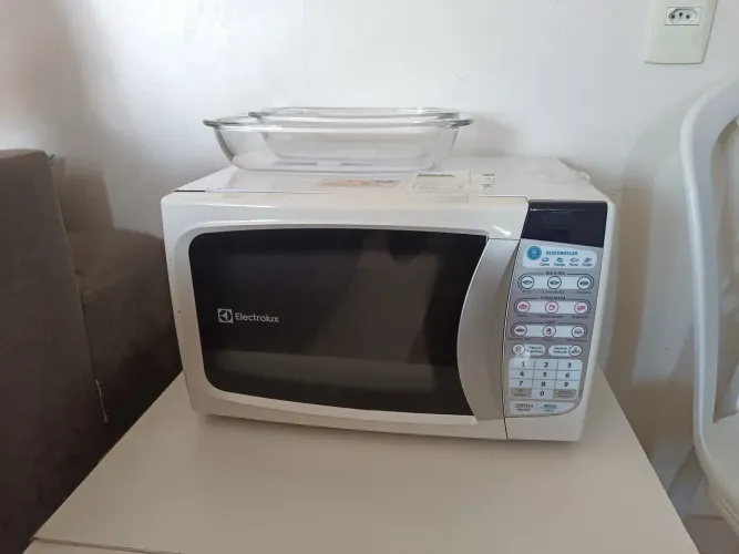 Microondas Electrolux com defeito