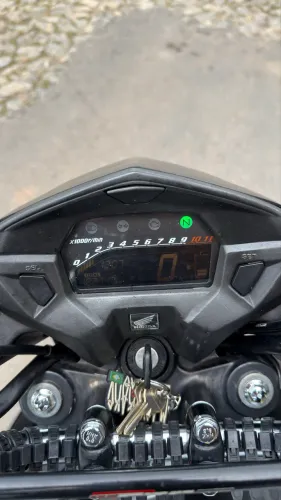 Honda titan 160 versão 40 anos