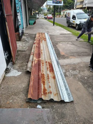 Telha trapezoidal de zinco