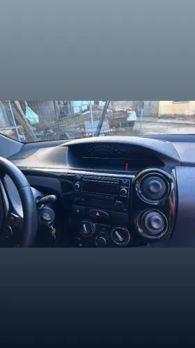 Toyota Etios XLS Sedan 1.5 Flex 16V 4P Mec. 2015