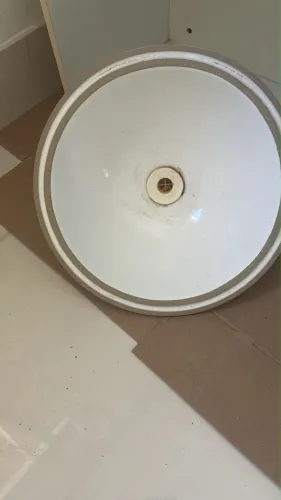 Cuba louça branca para lavabo